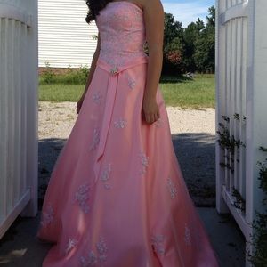 Tiffany designs pink gown